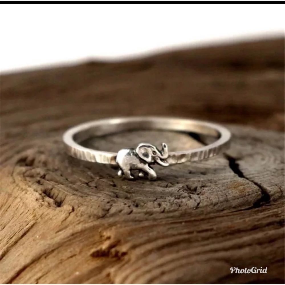 Lovely Elephant Rings for Women Holiday Ring - Picture 1 of 8